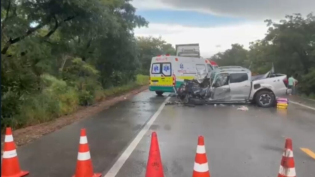 Fim de Semana Violento no Trânsito em Goiás: Acidente Fatal na BR-153 Deixa Três Mortos e Um Ferido 9 PRF