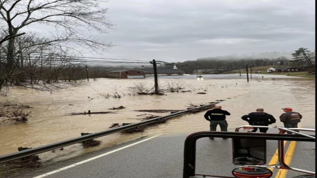 Tempestade Nos EUA Deixa Ao Menos 9 Mortos e Causa Destruição Em Várias Regiões 5 Captura de tela 17 2 2025 91758 www.cnnbrasil.com .br 1