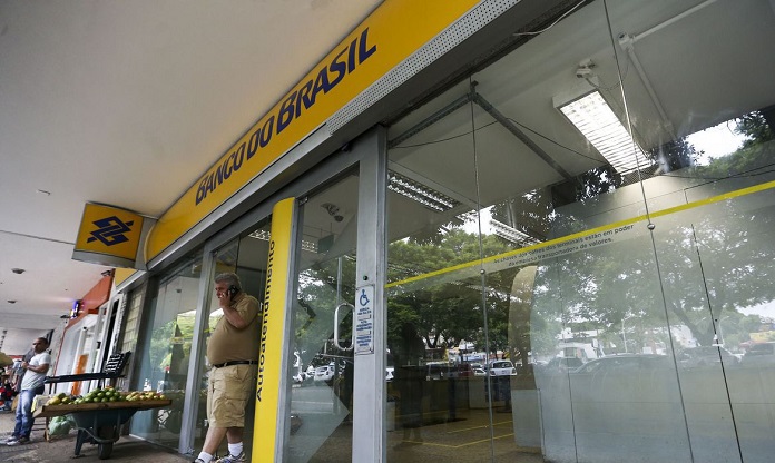 Bancos estatais voltam a destinar verbas à veículos de comunicação associados ao PT 6 banco do brasil