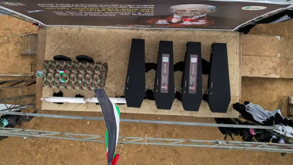 Hamas Entrega Corpos de Reféns, Incluindo Bebê de 8 Meses, Após Cessar-Fogo 9 Corpos entregues pelo Hamas a Israel em 20 de fevereiro de 2025. — Foto: REUTERS/Stringer