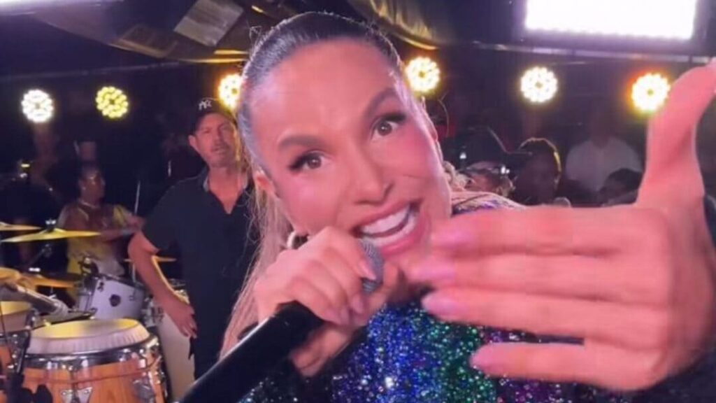 Ivete Sangalo fica na bronca com PM da Paraíba após uso de gás de pimenta em folia 3 ivete em jp 800x640 2