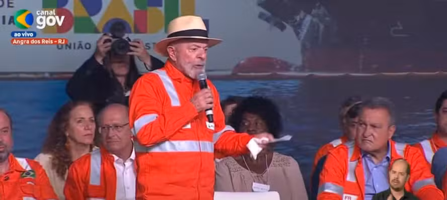 Petrobrás anuncia descoberta de novos poços de petróleo e Lula se esquiva de responsabilidade sobre preços dos combustíeis 2 lulaemangra