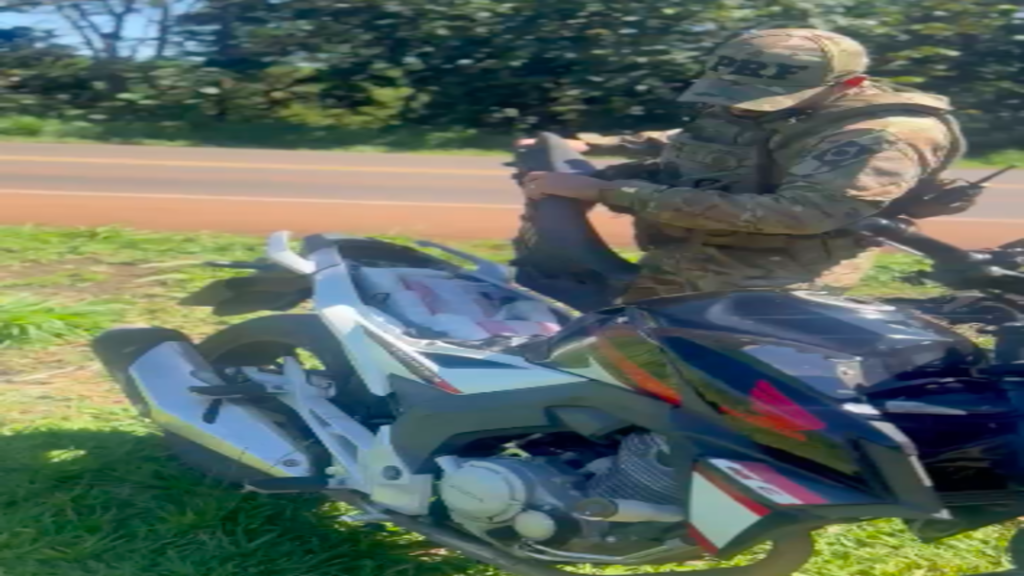 PRF Apreende 10 kg de Pasta Base de Cocaína em Motocicleta na BR-364 em Jataí (GO) 4 Imagem PRF