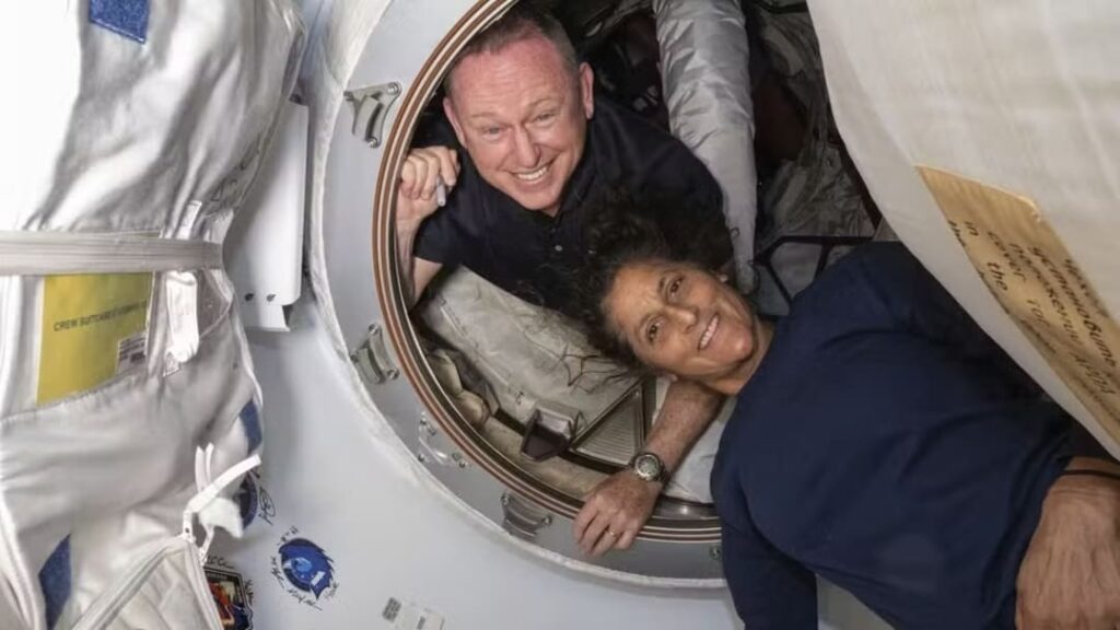 Astronautas da NASA retornam à Terra após mais de nove meses na Estação Espacial Internacional 2 ap25073673320996 4