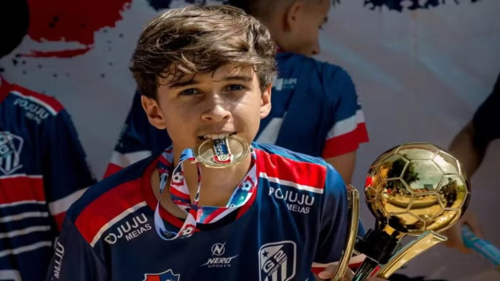 Tragédia no Futebol: Jovem de 14 Anos Morre Após Passar Mal Durante Jogo em Goiânia 5 image 2025 03 11T071428.564 1