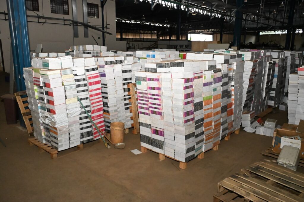Prefeitura de Goiânia Distribui Mais de 117 Mil Livros Didáticos 1 image 61