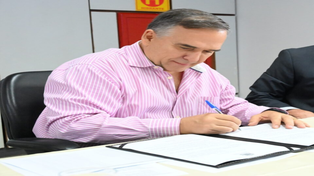 Prefeito Sandro Mabel Sanciona Lei que Institui o Dia Municipal da Pessoa Surdocega 9 image 73 1 1