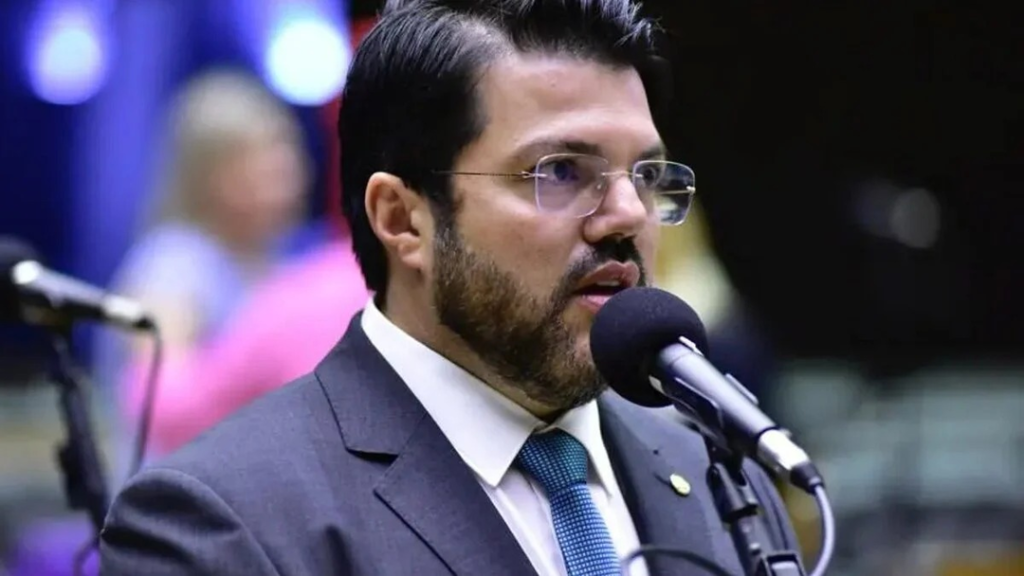 Prefeito de Anápolis, Márcio Corrêa, é Internado em Hospital de Brasília 2 image 80 1