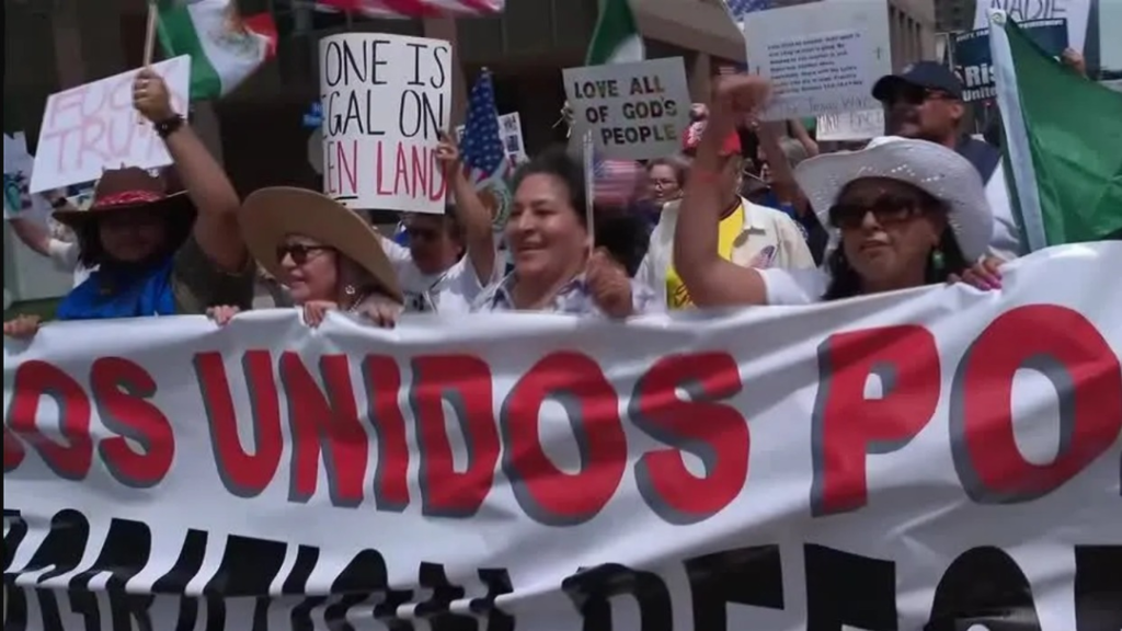 Milhares protestam no Texas contra as políticas de imigração de Trump e pela reforma bipartidária 5 image 85 1