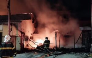 Incêndio Criminoso em Abrigo de São José dos Campos: Quatro Mortos e Vários Feridos 2 image 97