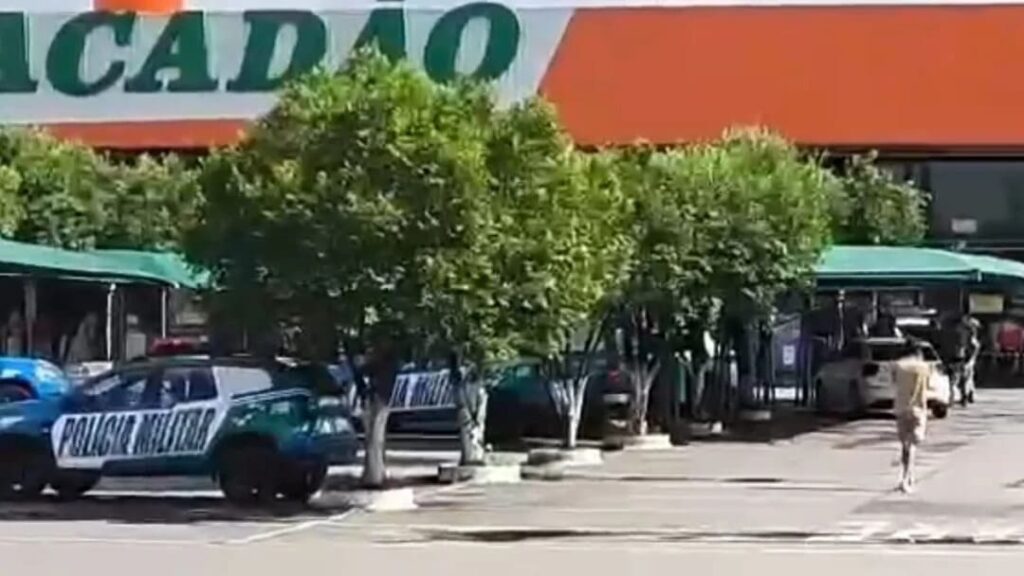 Violência Doméstica: Mulher é morta a tiros em hipermercado de Goiânia 7 06cb8f69 whatsapp image 2025 04 24 at 10