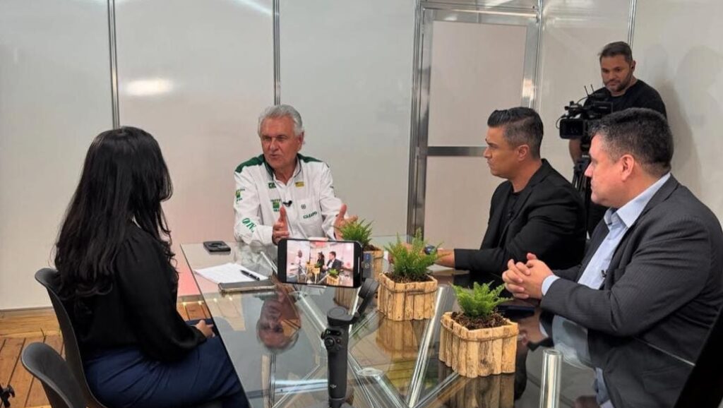Ronaldo Caiado não é de desistir. Ganhar é história 2 Governador Ronaldo Caiado entrevista TV Band