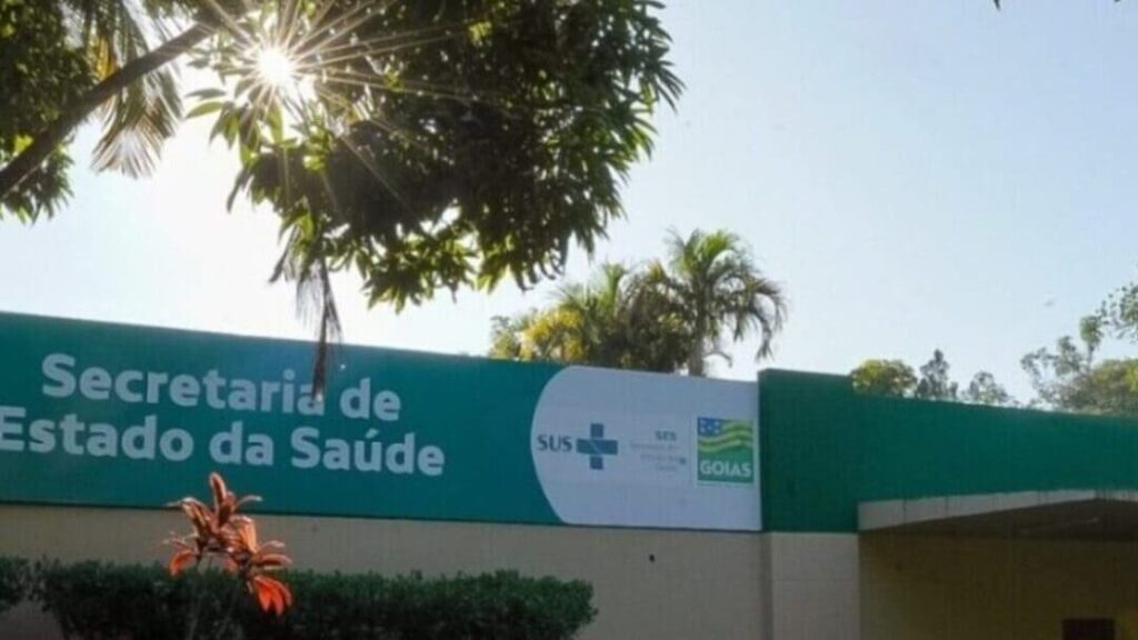 Governo de Goiás lança processo seletivo com salários de até R$ 9 mil 3 FachadaSES 1 1024x514 2