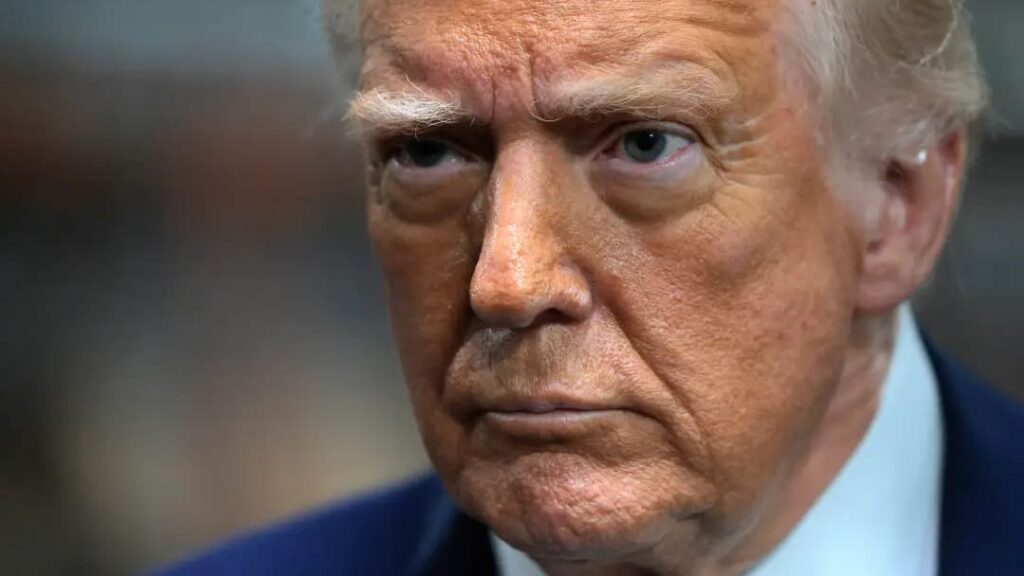 Trump completa 100 dias de mandato com rejeição recorde e cenário econômico desfavorável 2 GettyImages 2205585469 1