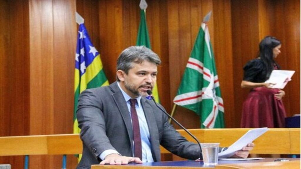 Projeto de Lei Propõe a Presença de Atendente em Caixas de Autoatendimento em Goiânia 2 WhatsApp Image 2025 04 09 at 11.18.39 2