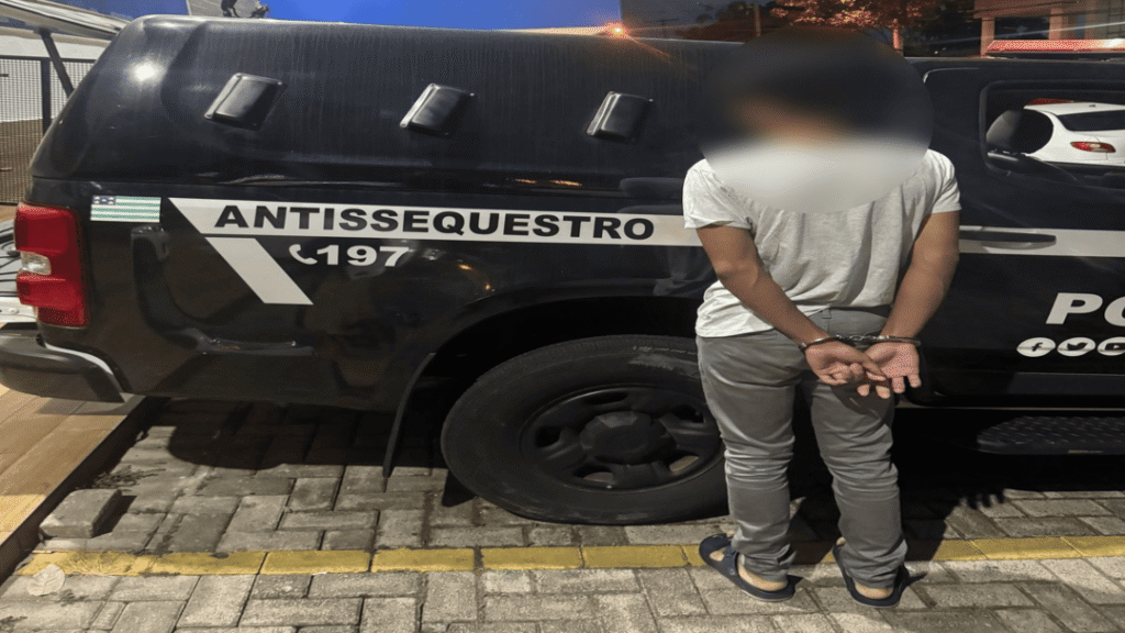 Operação "Rede Integrada" Cumpre 100 Mandados Contra Associação Criminosa Especializada em Golpes Digitais 9 WhatsApp Image 2025 04 23 at 08.37.25 2 1