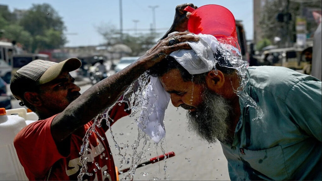 Ondas de Calor Extremas Desafiam a Sobrevivência na Índia e no Paquistão 1 Onda de Calor na India