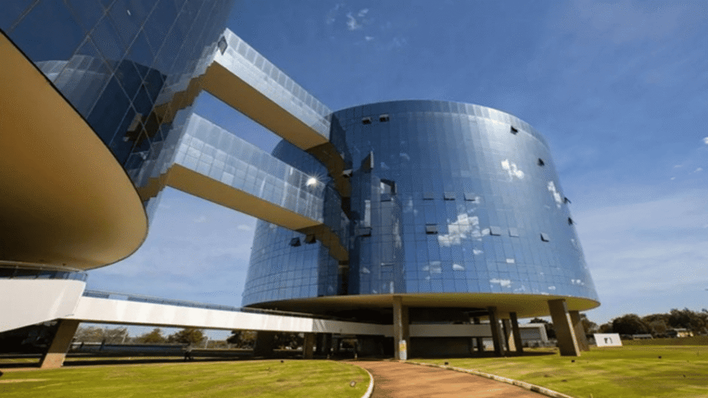 MPF Questiona Resolução do CFM que Proíbe Terapia Hormonal para Crianças e Adolescentes Trans 1 MPF questiona veto a terapia hormonal
