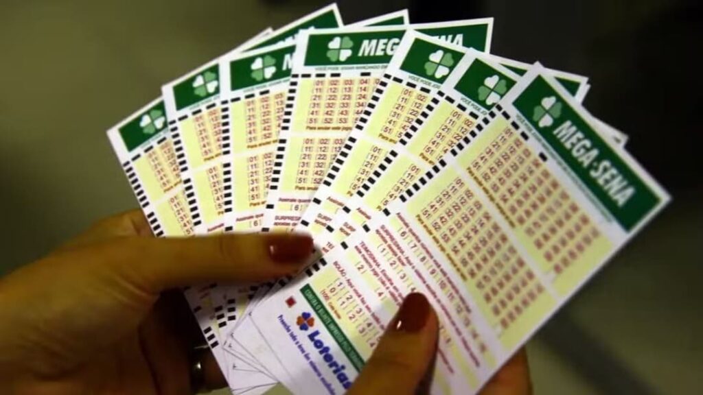 Mega-Sena: Quatro Goianos Acertam Cinco Números e Levam Mais de R$ 152 Mil 2 Goianos levam prêmio