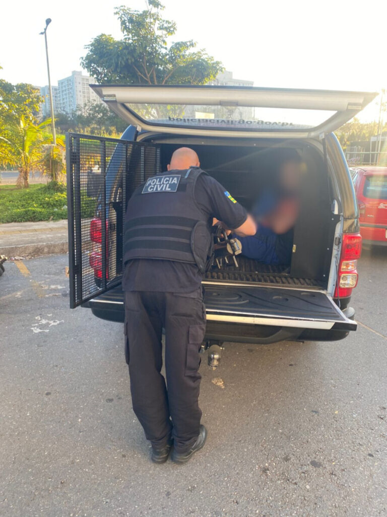 PCGO Deflagra Operação Contra Grupo que Movimentou R$ 240 Milhões em Empresas de Fachada 1 8216Pix Agiota8217 PCGO deflagra operacao em GO e RS contra grupo criminoso por movimentar R 240 mi em empresas de fachada 4