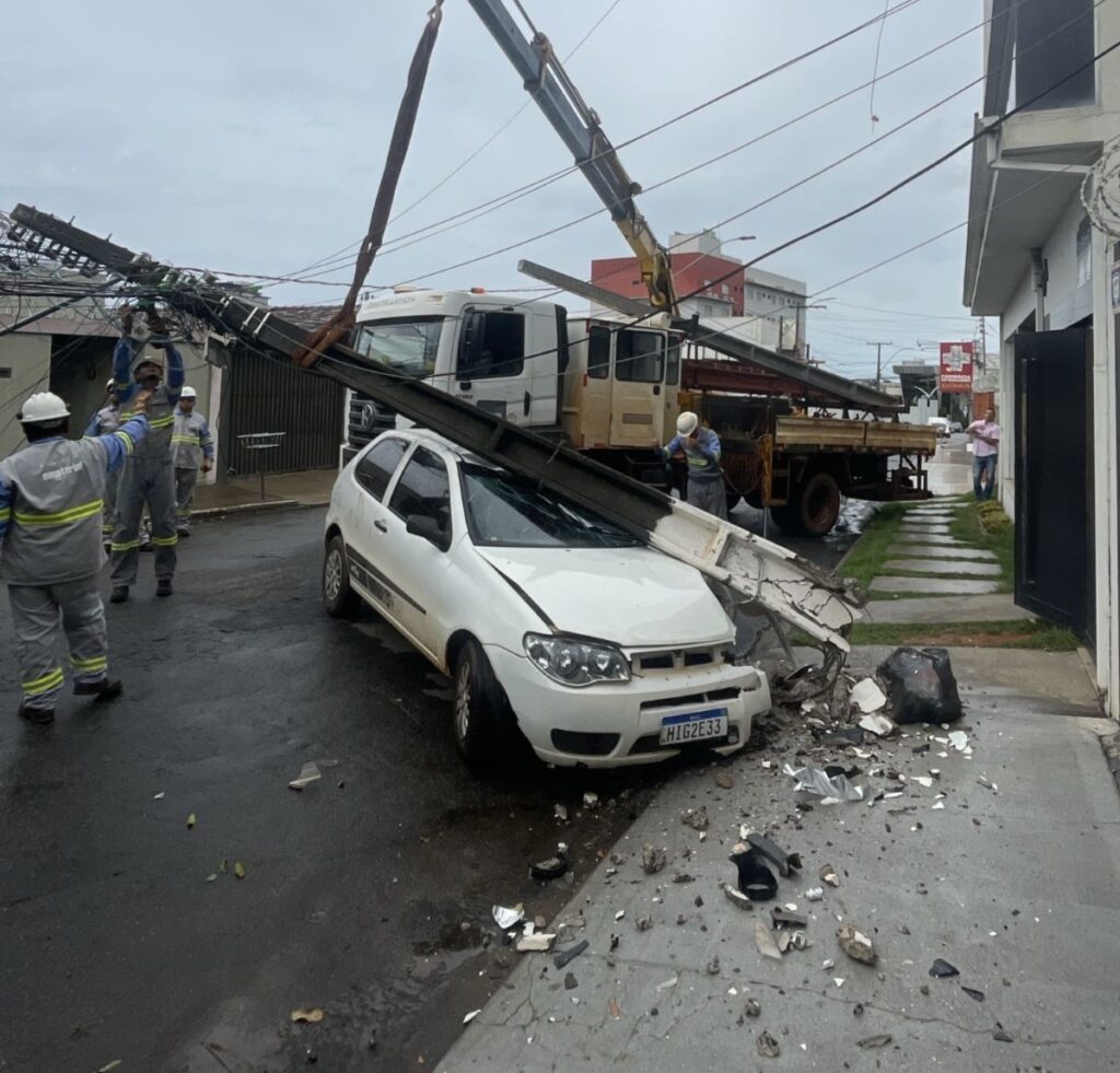 Segundas-feiras lideram colisões com postes em Goiás; manhãs concentram maioria dos acidentes 8 WhatsApp Image 2025 05 05 at 09.04.10