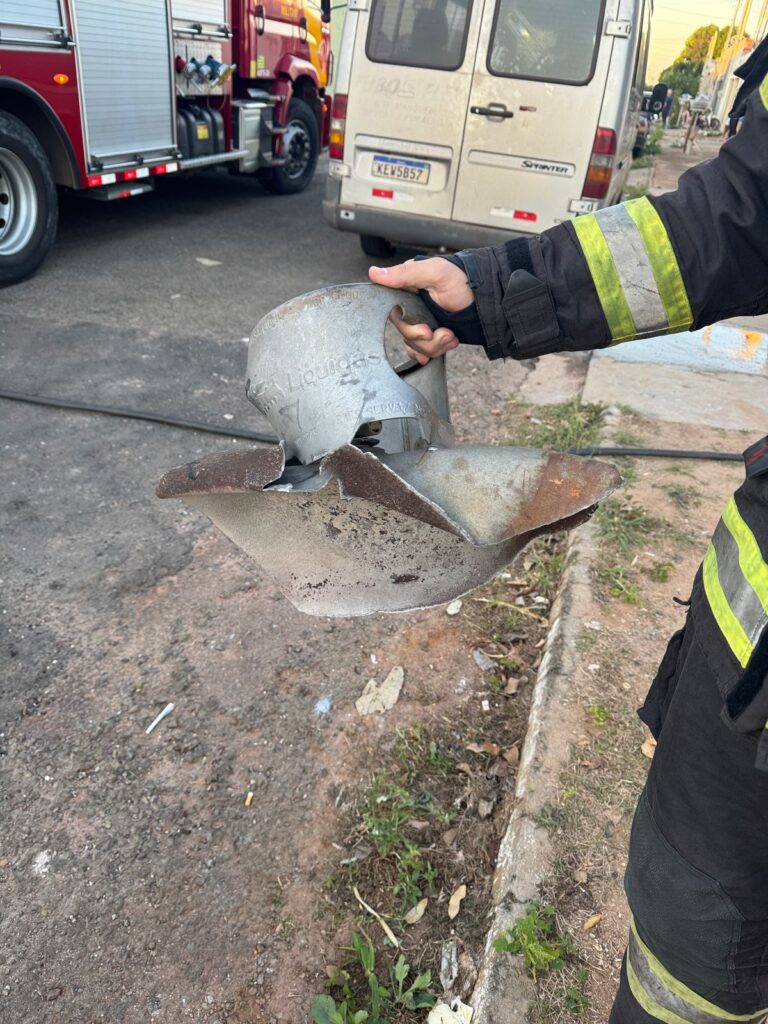 Explosão de Cilindro de Hélio Deixa Três Pessoas Feridas no Setor Buena Vista IV 2 WhatsApp Image 2025 05 19 at 07.20.00