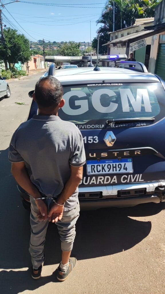 GCM Senador Canedo Prende Homem Por Agressão e Ameaças Contra Ex-Companheira 6 homem detido por agredir ex-companheira