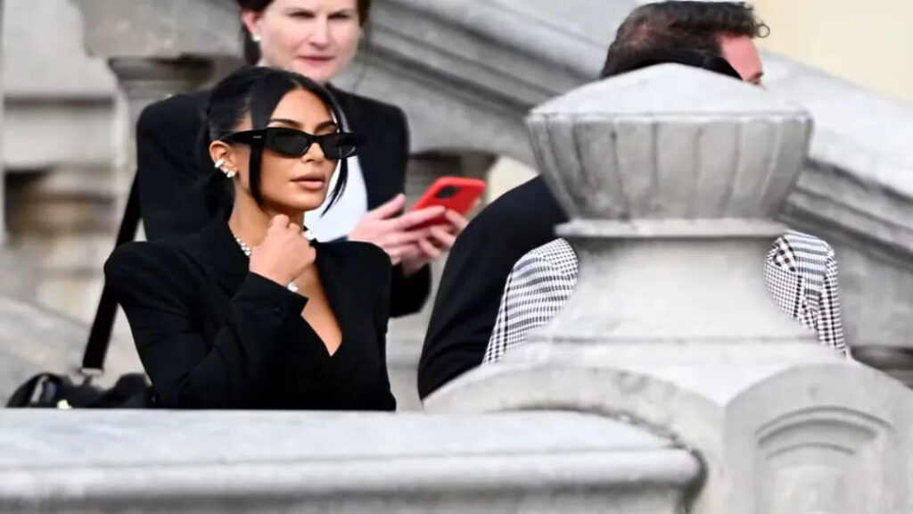 Justiça francesa pode condenar assaltantes de Kim Kardashian a até 10 anos de prisão 2 imagem 1 1 5