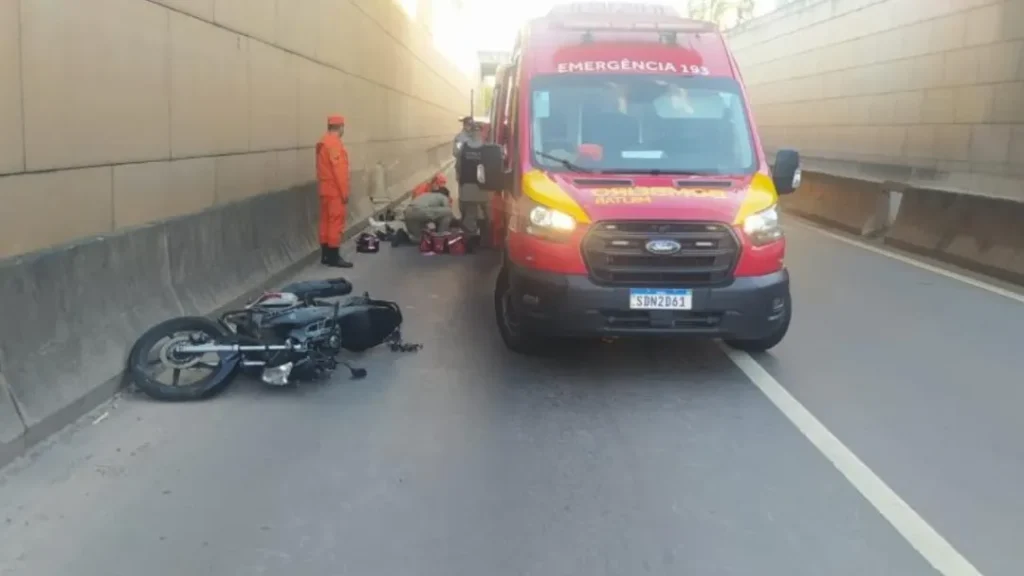 Motociclista Morre Após Passar por Pedra Caída de Caminhão na Avenida Perimetral em Goiânia 9 Motociclista morre após passar por pedra