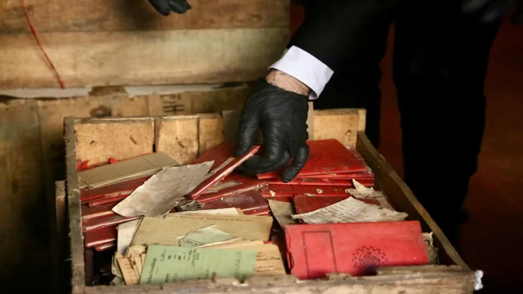 Suprema Corte da Argentina Descobre 80 Caixas de Materiais Nazistas no Porão do Tribunal 9 Suprema corte descobre 80 caixas de materiais nazistas Argentina