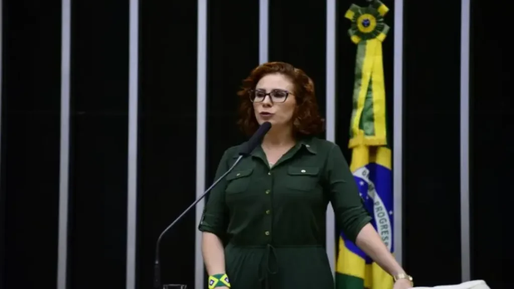STF Condena Carla Zambelli a 10 Anos de Prisão e Perda de Mandato 6 Carla Zabelli condenada a 10 anos de prisão