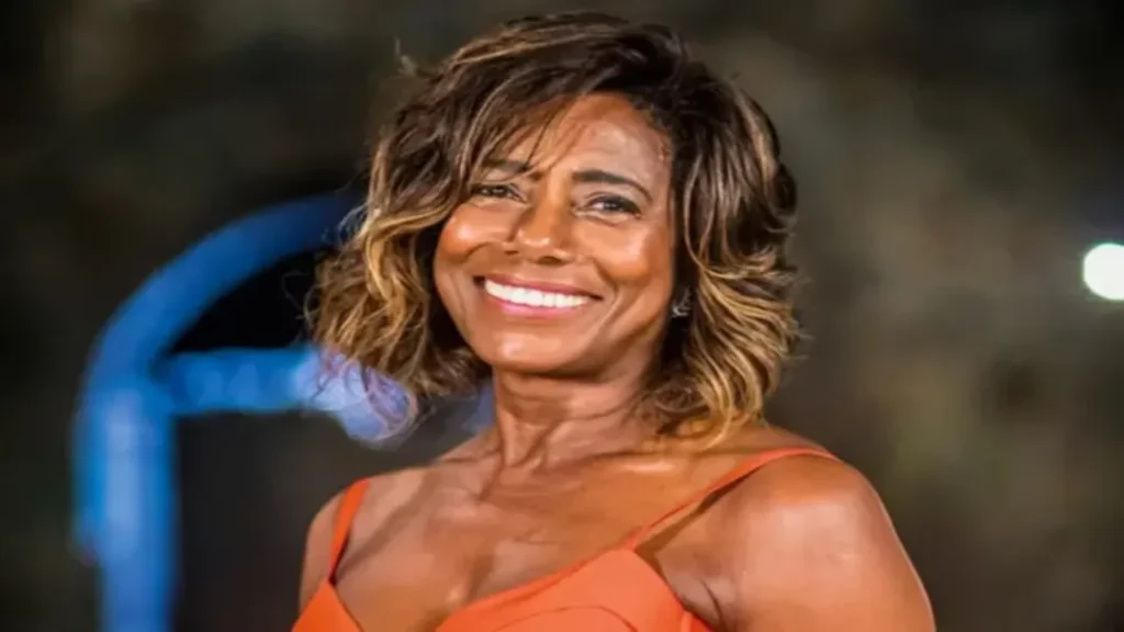 Filhas Prestam Homenagem e Lançam Cinzas de Glória Maria ao Mar 3 Homenagem a Gloria Maria