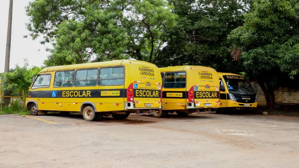 Suspensão Temporária do Transporte Escolar em Senador Canedo: Dias 22 e 23 de Maio 2 Transporte escolar