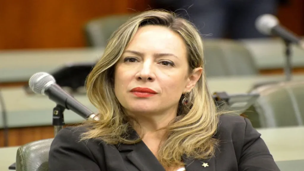Deputada Adriana Accorsi se Posiciona Contra Criação de CPMI Para Investigar Fraudes no INSS 1 Adriana Accorsi se posiciona contra criação de CPMI para investigar fraudes no INSS