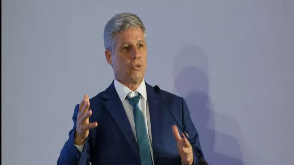 MST exige saída de Paulo Teixeira e cobra ação de Lula na reforma agrária 5 imagem 1 3 1 2