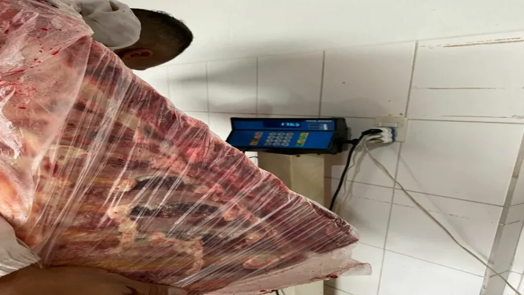 Operação Prende Suspeitos de Desviar Carne Bovina em Anápolis 2 Carne ilegal