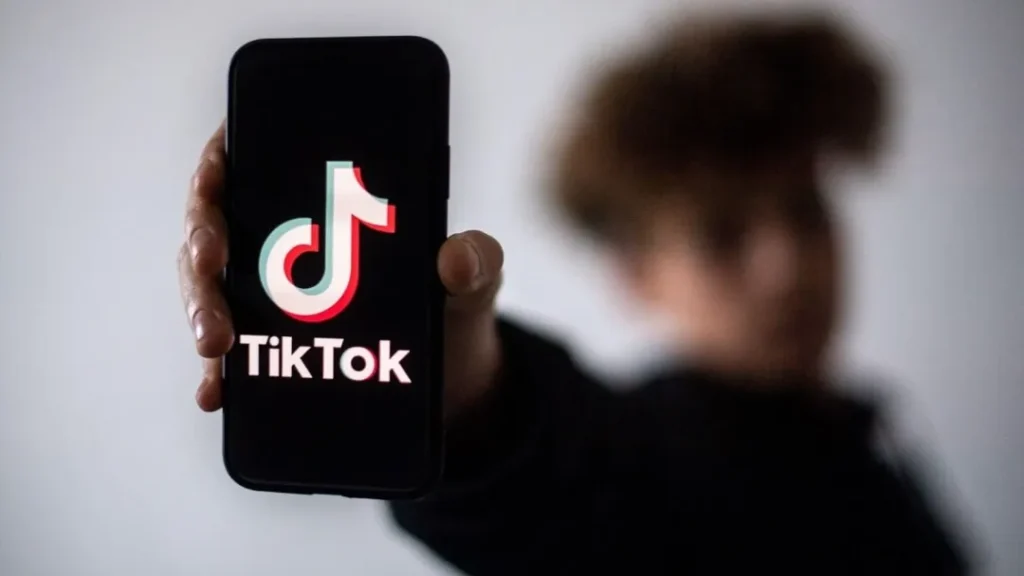 TikTok Recebe Multa de US$ 600 Milhões da União Europeia por Transferência Ilegal de Dados para a China 9 TikTok multado