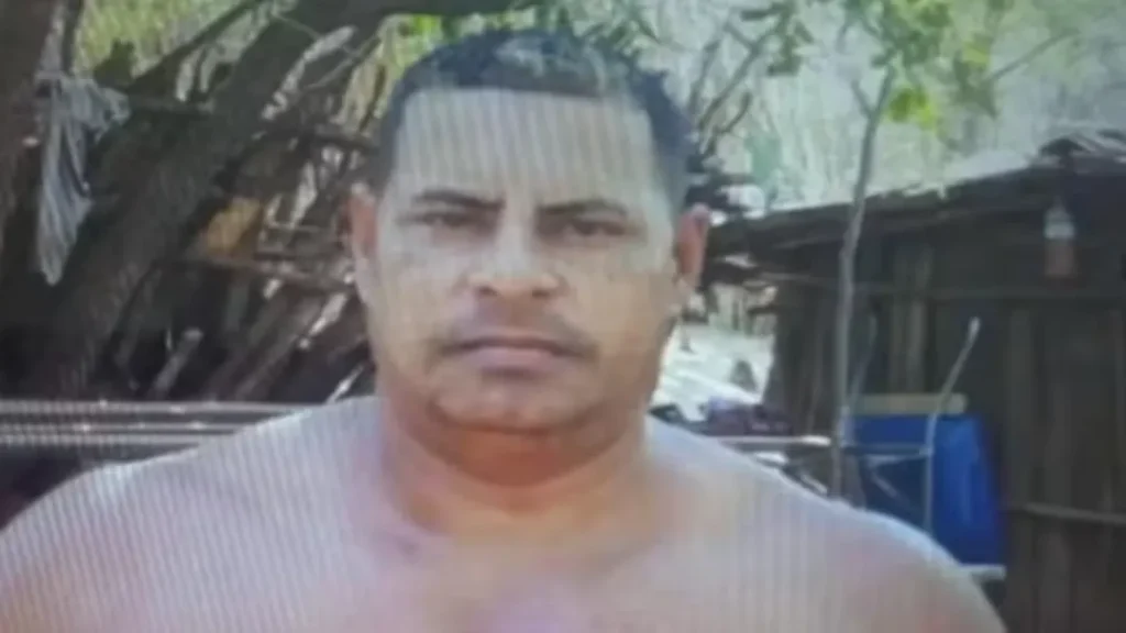 Homem Morre Após ser Atingido por Raio Dentro de Casa na Bahia 1 Homem morre atingido por raio