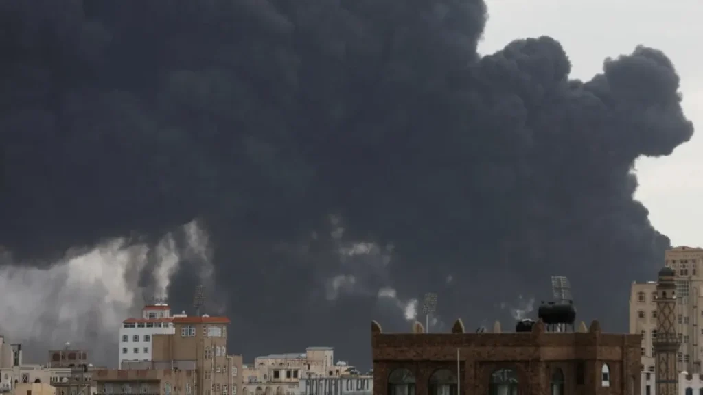 Israel Realiza Ataque Aéreo em Sanaa Após Emitir Alerta de Retirada Inédito 2 Ataque aéreo de Israel