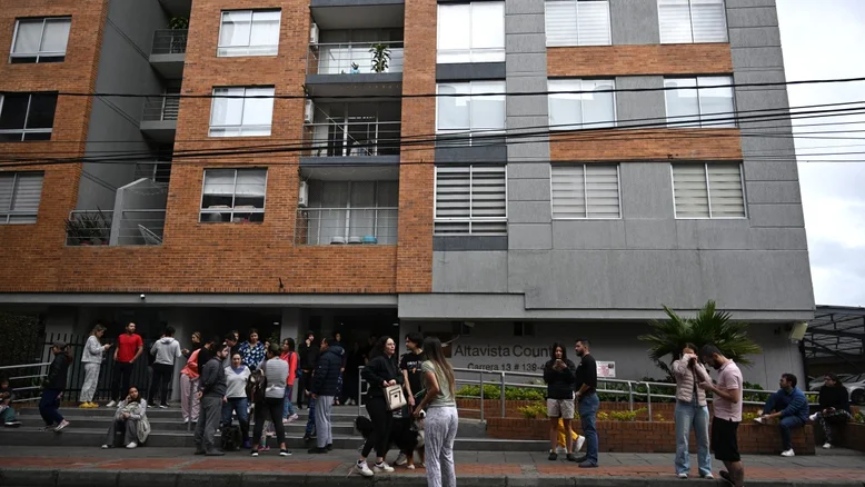 Terremoto de Magnitude 6,5 Atinge Bogotá e Deixa Feridos na Colômbia 6 Terremoto de magnitude 6,5 atinge Bogotá e deixa feridos na Colômbia