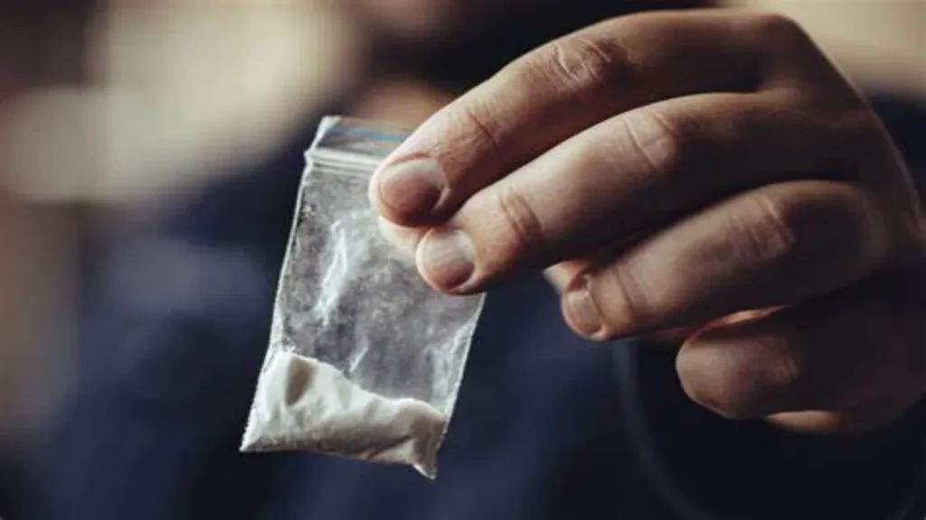 Homem Morre Após Engolir 10 Papelotes de Cocaína Durante Abordagem da PM no DF 7 Homem morre após engolir 10 papelotes de cocaína durante abordagem da PM no Distrito Federal
