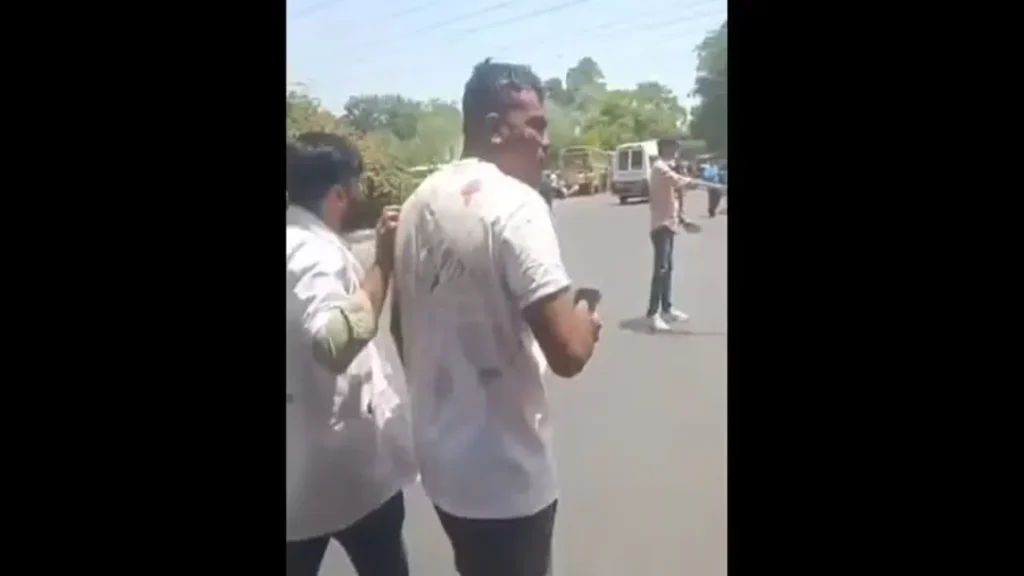 Único Sobrevivente de Voo que Matou 241 Pessoas na Índia Escapou Pela Saída de Emergência 1 sobrevivente voo india
