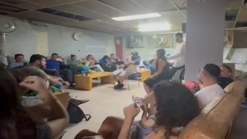Prefeitos Brasileiros Chegam à Fronteira Entre Israel e Jordânia em Meio a Conflito 6 Prefeitos brasileiros chegam à fronteira entre Israel e Jordânia em meio a conflito regional