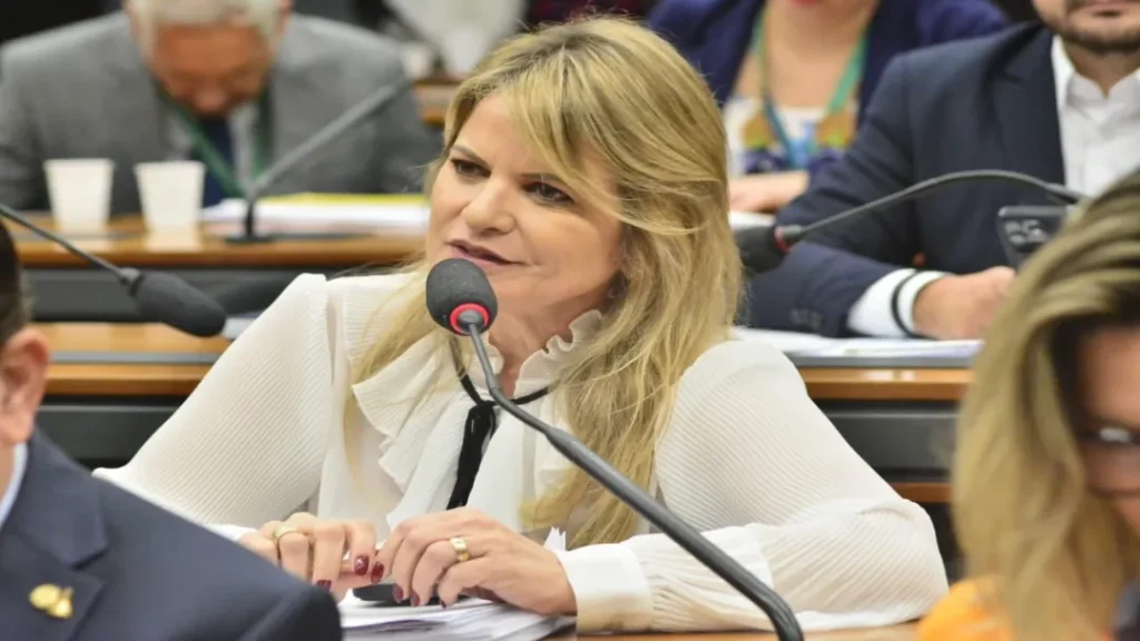 Congresso Reverte Vetos Sobre Pensão a Vítimas do Zika e Laudos Permanentes 9 Congresso reverte vetos sobre pensão a vítimas do zika e laudos permanentes