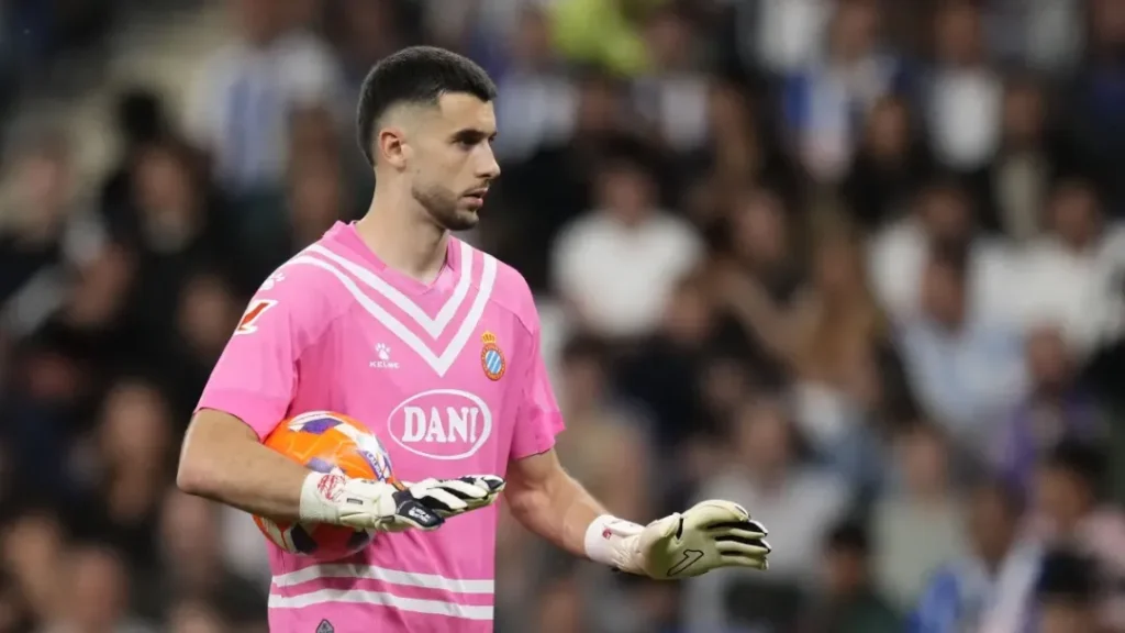 Barcelona Confirma Contratação do Goleiro Joan García, Ex-Espanyol, Por R$ 158 Milhões 6 Barcelona confirma contratação do goleiro Joan García, ex-Espanyol, por R$ 158 milhões