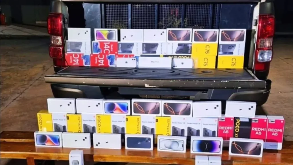 Carga de Eletrônicos Avaliada em R$ 170 Mil é Apreendida Pelo COD em Goiás 3 Carga de eletrônicos avaliada em R$ 170 mil é apreendida pelo COD em Goiás