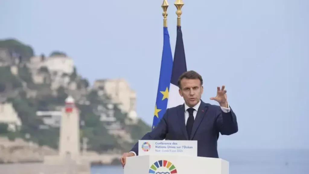 Macron recebe apelo de líderes indígenas contra exploração de petróleo na Amazônia e sugere que Lula reveja projeto 7 Foto: AP - Laurent Cipriani / RFI/Reprodução