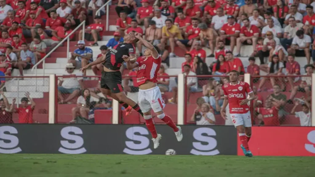 Vila Nova vence clássico contra o Atlético-GO e encerra sequência negativa na Série B 2 Foto: Esporte News Mundo/Reprodução