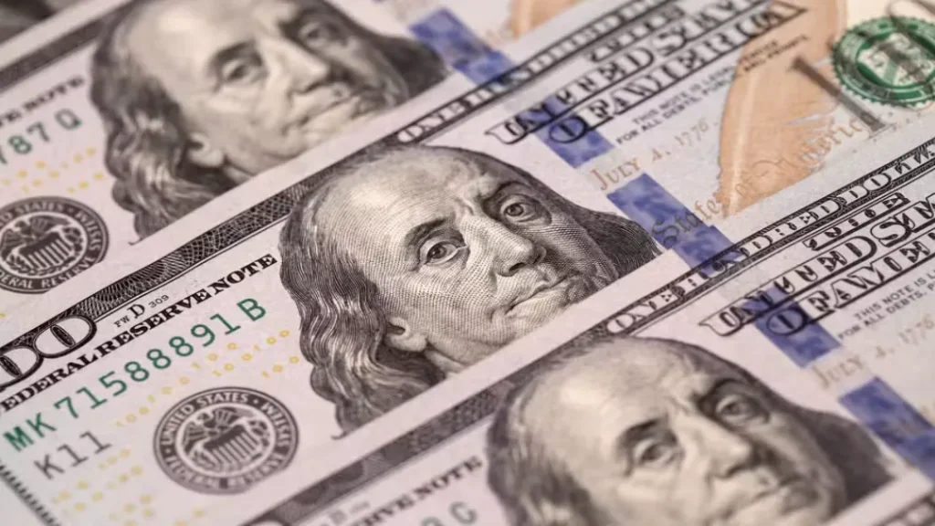 Dólar em queda e alta da Selic aliviam pressão sobre a inflação; IPCA deve ficar abaixo de 5% em 2025 8 Foto: Paul Yeung/Bloomberg/Reprodução