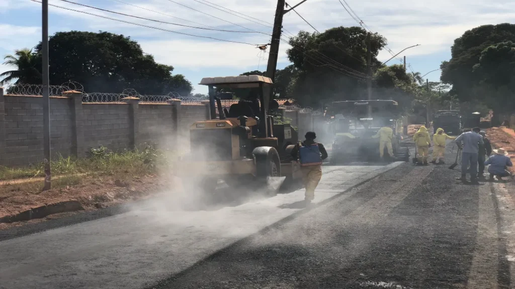 Goiânia avança em obras de pavimentação no Bairro Feliz e começa reforma do asfalto na Avenida Vera Cruz, Jardim Guanabara 10 Foto: Divulgação